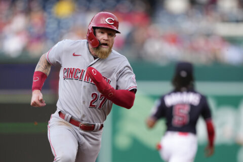 Joey Votto homers to snap an 0-for-21 drought, Fraley scores in Reds’ 3-2 win over the Nationals