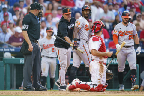 Sosa homer gives Phillies a 6-4 win over the Orioles