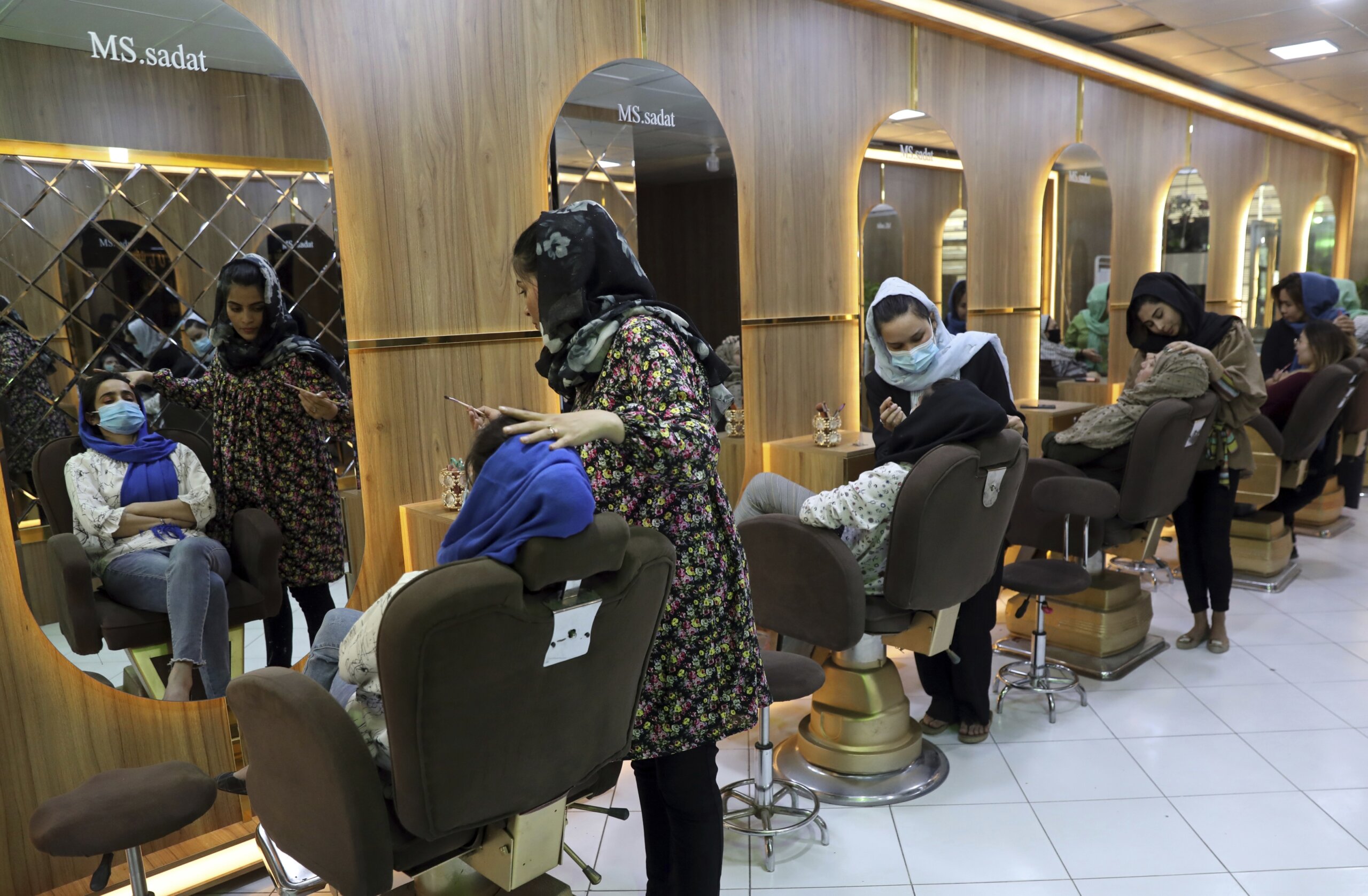 Taliban bans beauty salons in Afghanistan despite UN concern and rare public protest – WTOP News