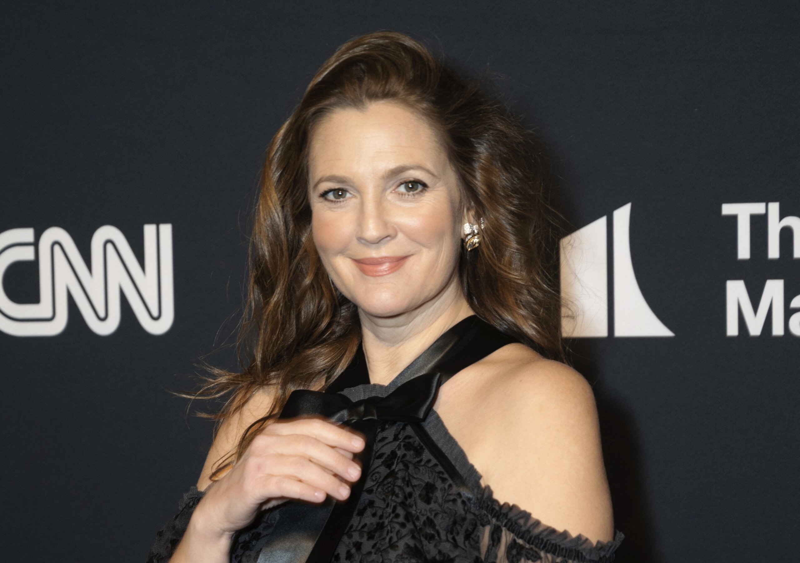 Drew Barrymore will host the National Book Awards, where Oprah Winfrey