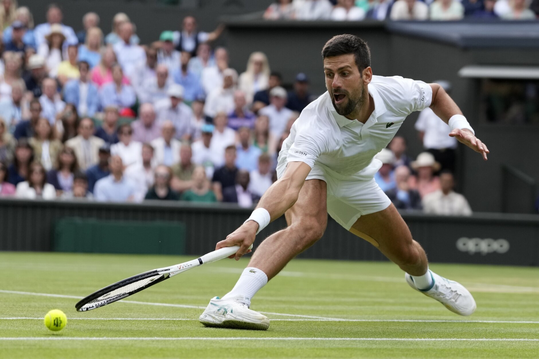 Watch: Alcaraz breaks Djokovic's streak of 15 straight tiebreaks in  Wimbledon
