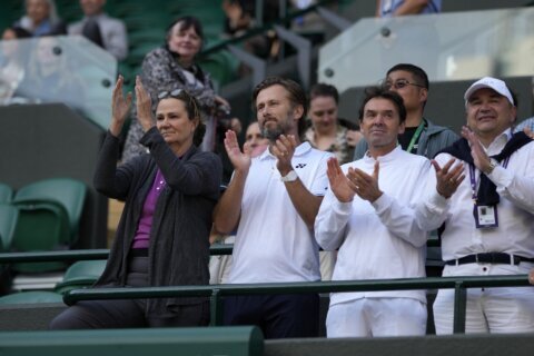 Just 5% of women's players at Wimbledon have a female coach. The tennis tour wants to change that