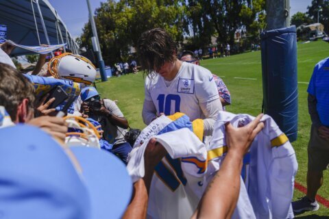 Herbert glad to have focus back on football after reaching extension with Chargers