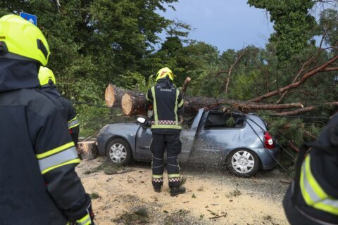 A Croatian firefighter has died in the storm that swept the Balkans, raising the toll to 6 dead