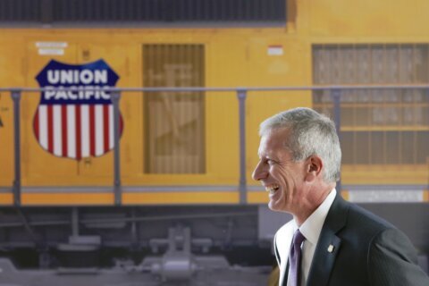 Union Pacific hires CEO favored by hedge fund as profit falls 15% last quarter on weakening demand