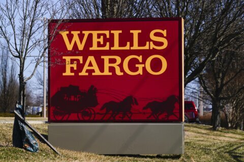 Wells Fargo 2Q profit jumps 57% on higher interest rates