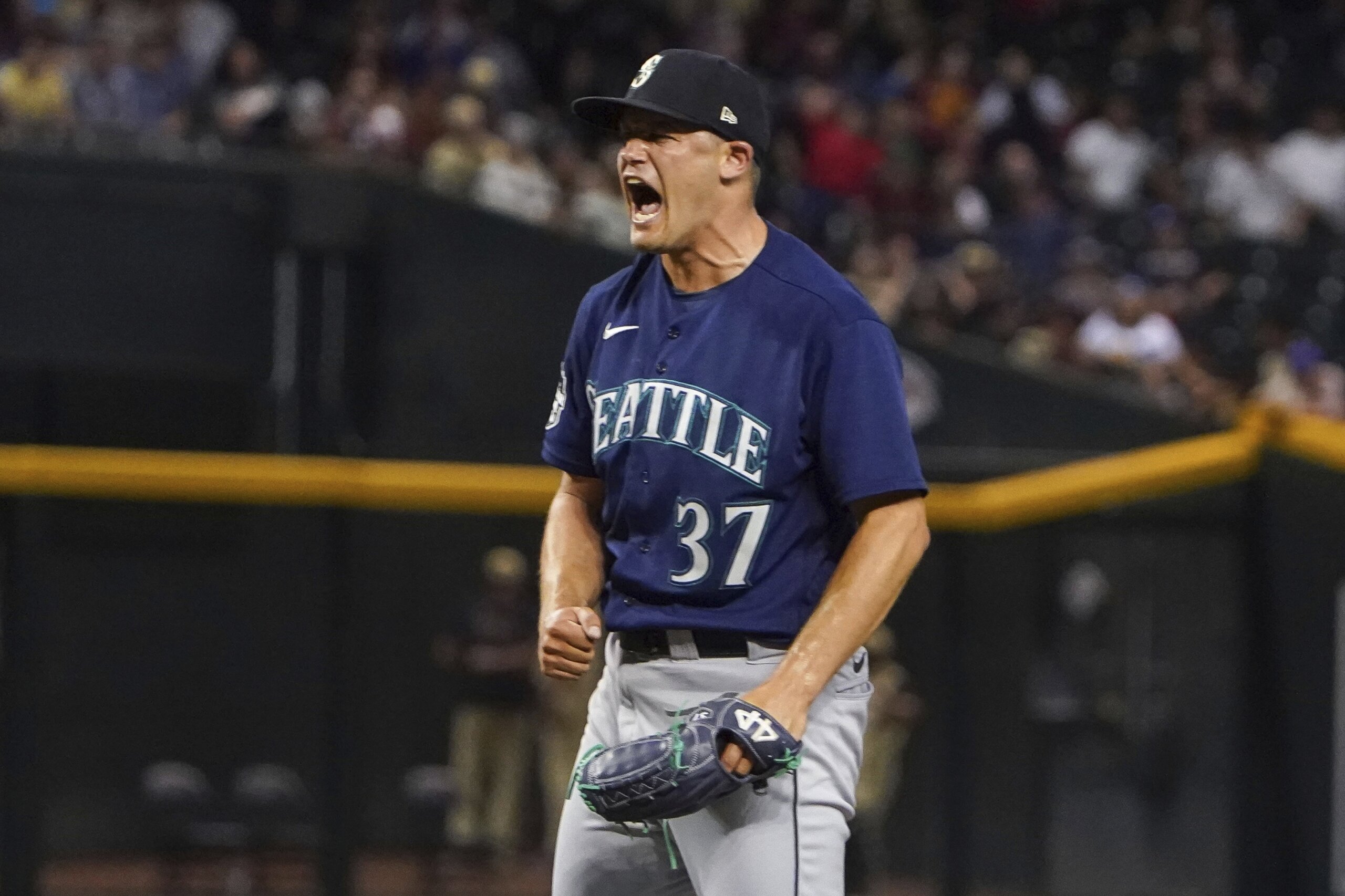 Mariners have the perfect reason to change their uniforms now - Seattle  Sports