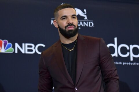 Drake revealed as auction buyer of Tupac’s crown ring