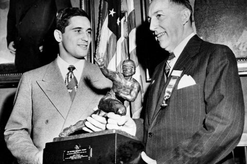 Johnny Lujack, 1947 Heisman winner who led Notre Dame to 3 national titles, dies at the age of 98