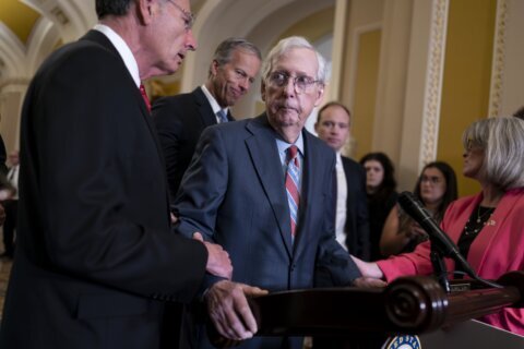 Sen. McConnell plans to serve his full term as Republican leader despite questions about his health