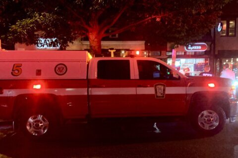 3 employees injured after CAVA restaurant catches fire in Northwest DC