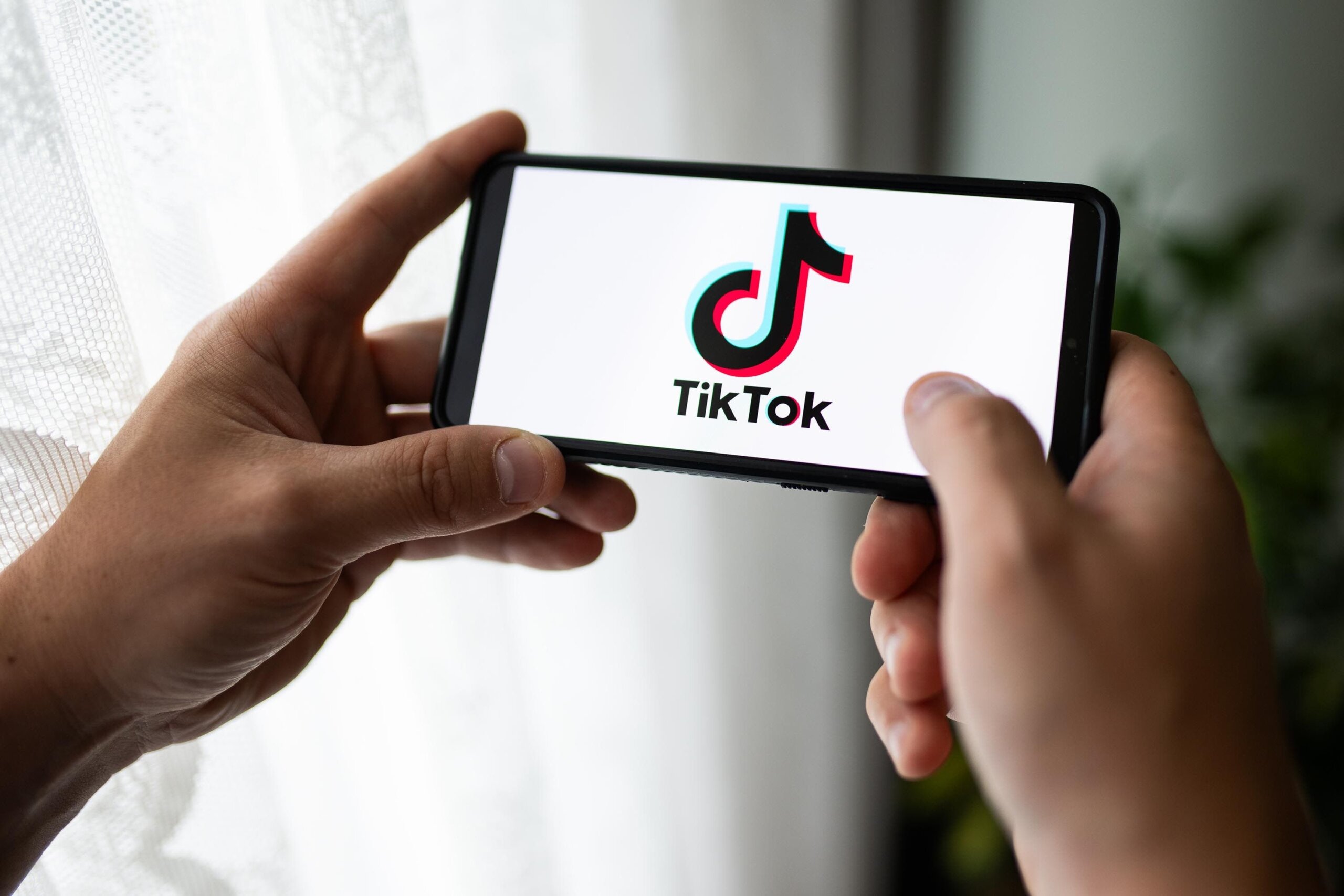 Tiktok Brings In Text Posts To Rival Elon Musk’s X - Wtop News