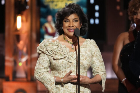 Phylicia Rashad to step down as Howard University College of Fine Arts dean