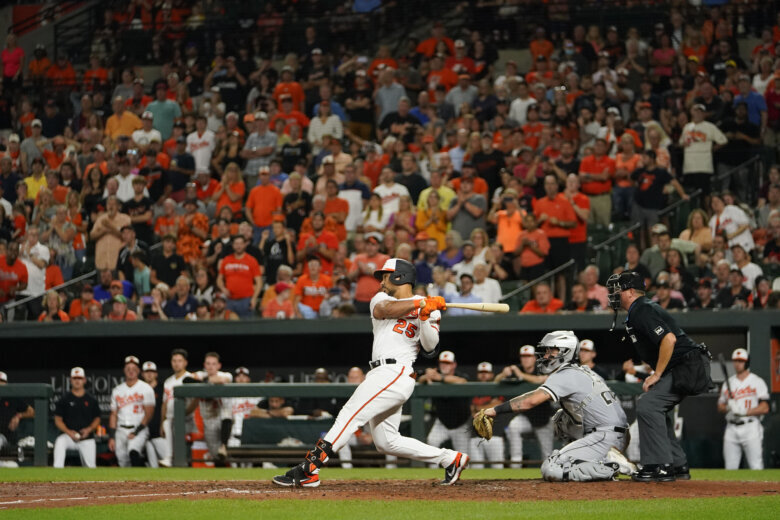 Anthony Santander's go-ahead 3-run double in 7th sends Orioles to 9-3  victory over White Sox - WTOP News