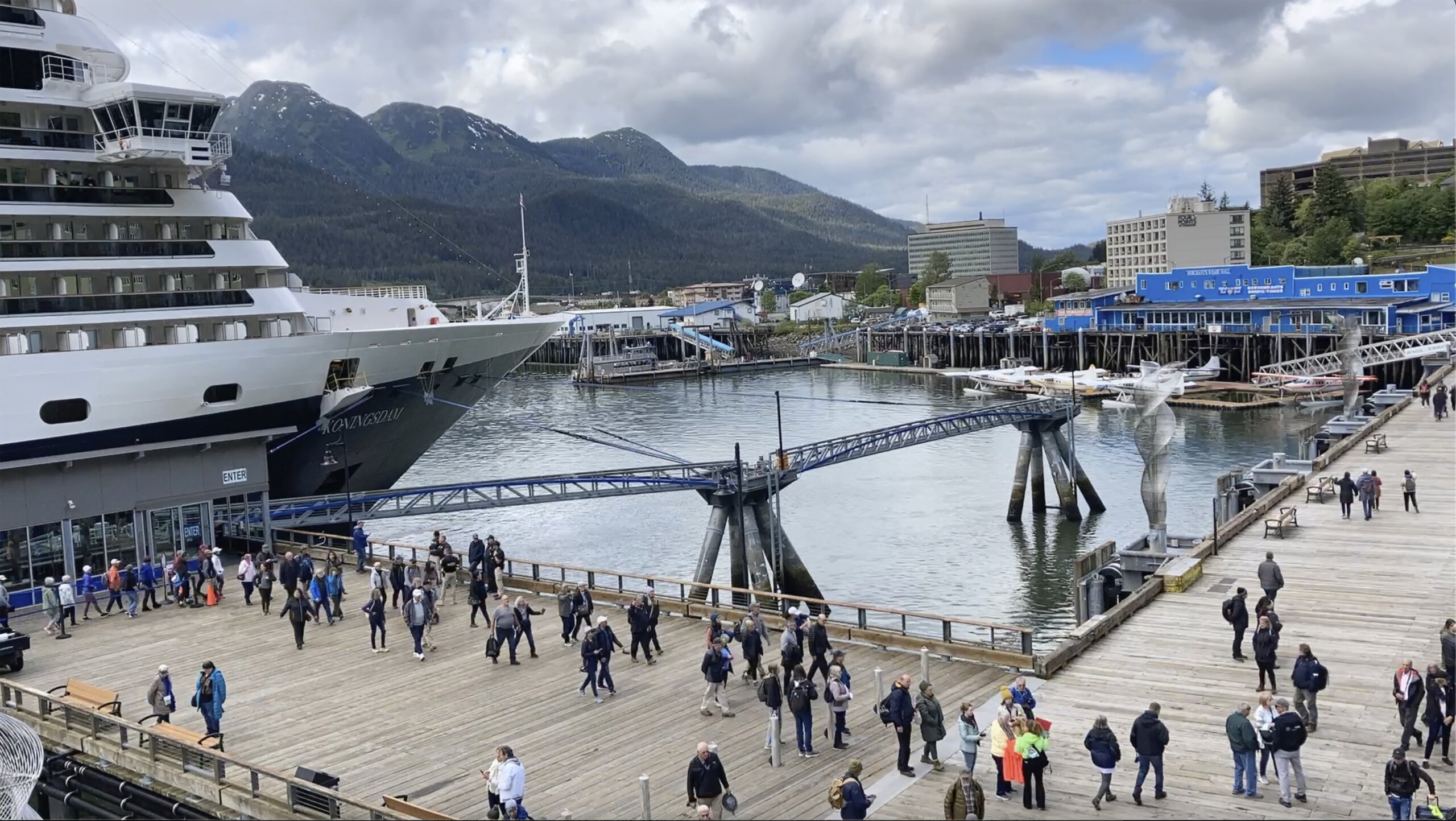 Crammed with tourists, Alaska’s capital wonders what will happen as its magnificent glacier recedes – WTOP News