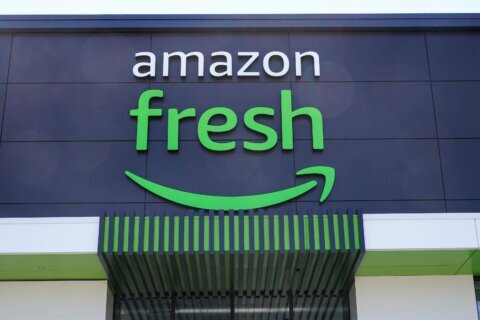 Amazon begins offering grocery delivery for customers who are not Prime members