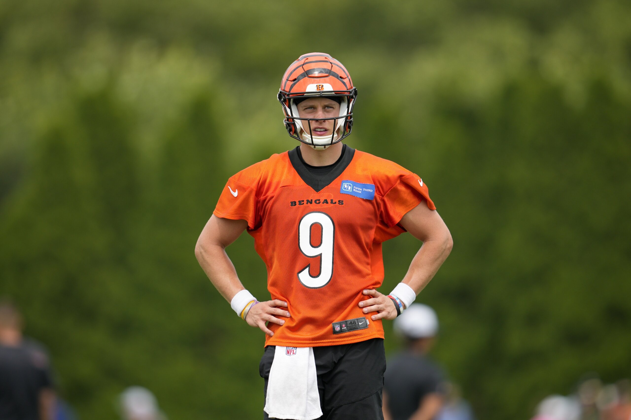 Bengals quarterback Joe Burrow back at practice for the first time