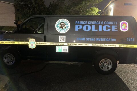 1 man dead, 2 injured in Prince George’s Co. apartment complex shooting