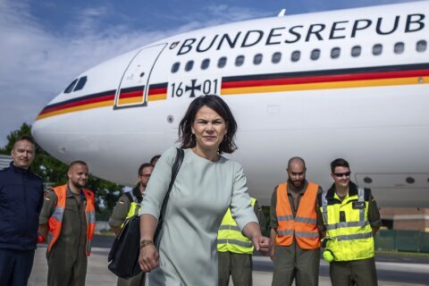 German foreign minister scraps Pacific trip after a persistent problem with her plane