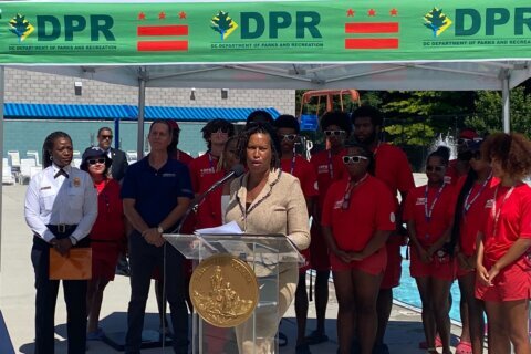 DC leaders honor ‘amazing’ lifeguards for heroism at city pools