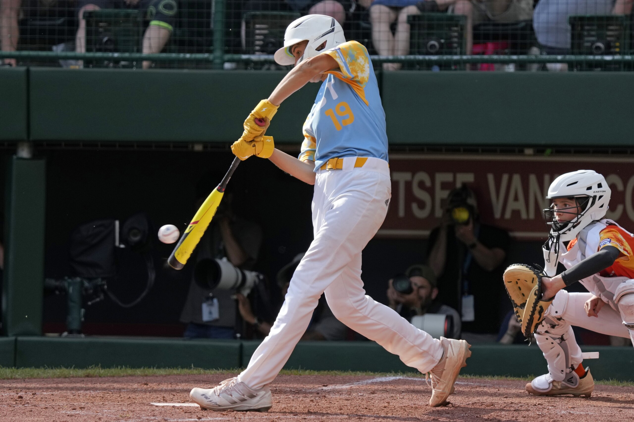 California advances to Little League World Series championship with 61