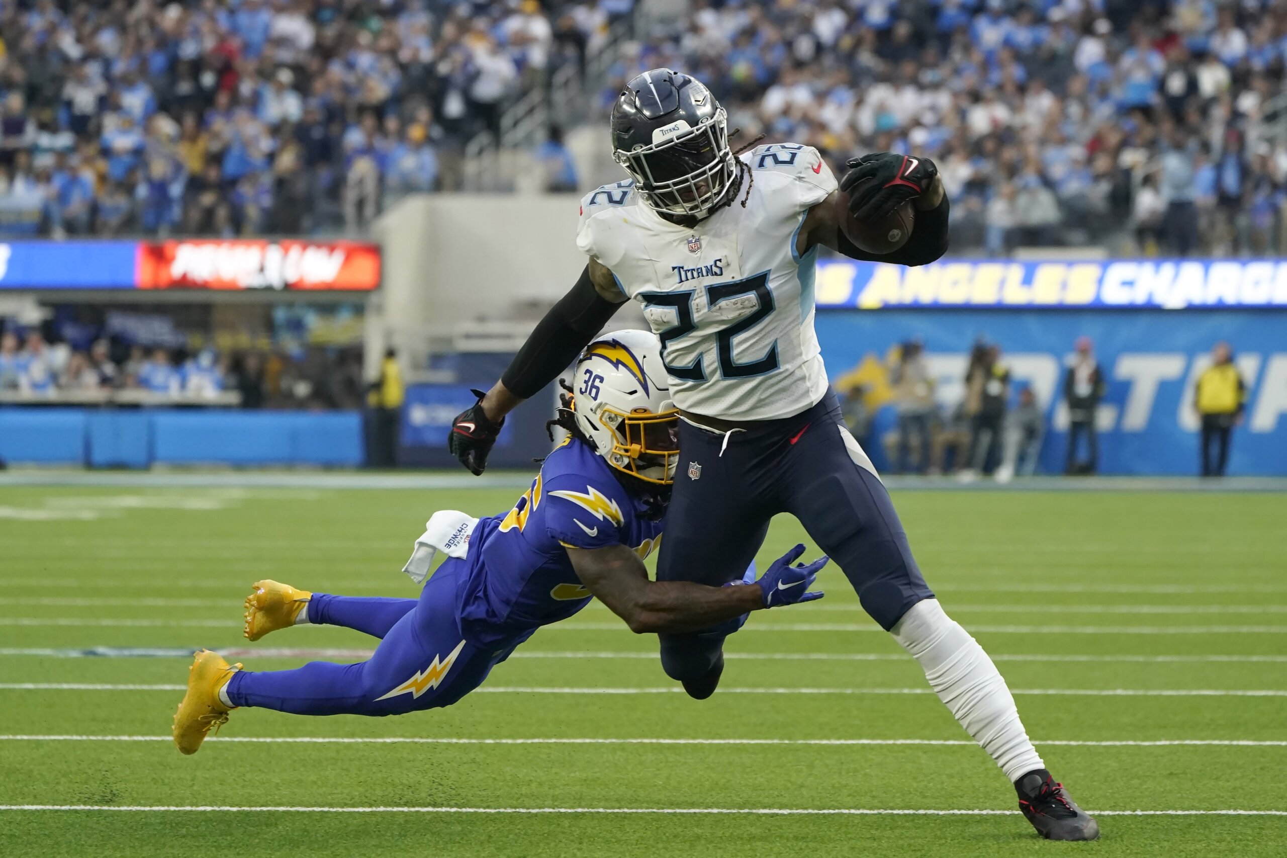 Titans pay Derrick Henry what he's worth with well-deserved raise