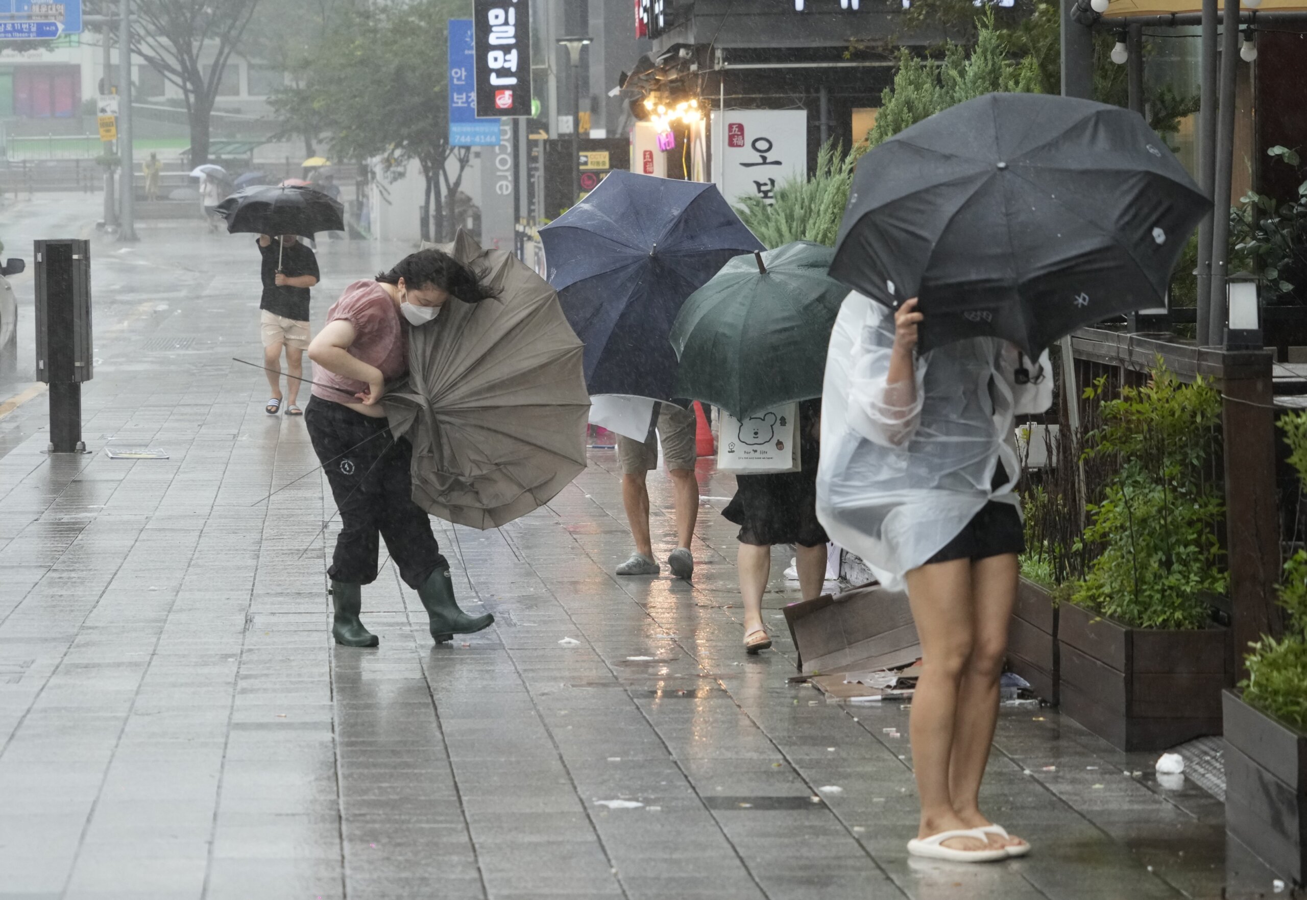 Tropical Storm Khanun pounds South Korea’s coastal regions before