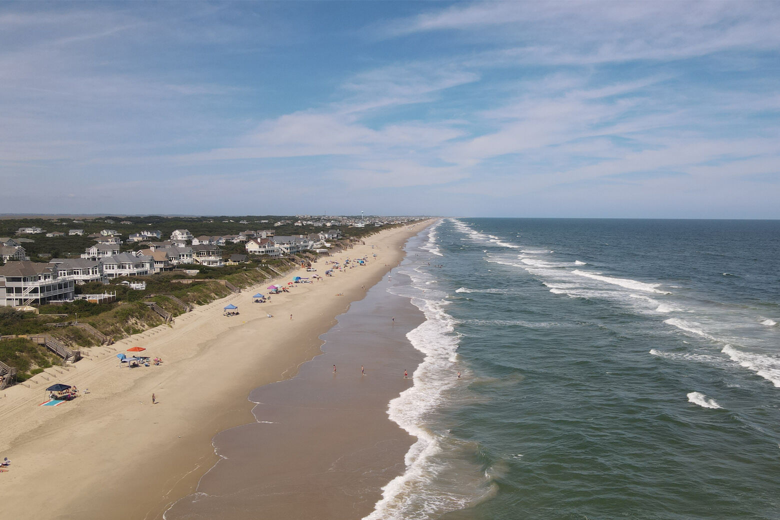 DC woman dies in apparent drowning at North Carolina beach on Labor Day – WTOP News