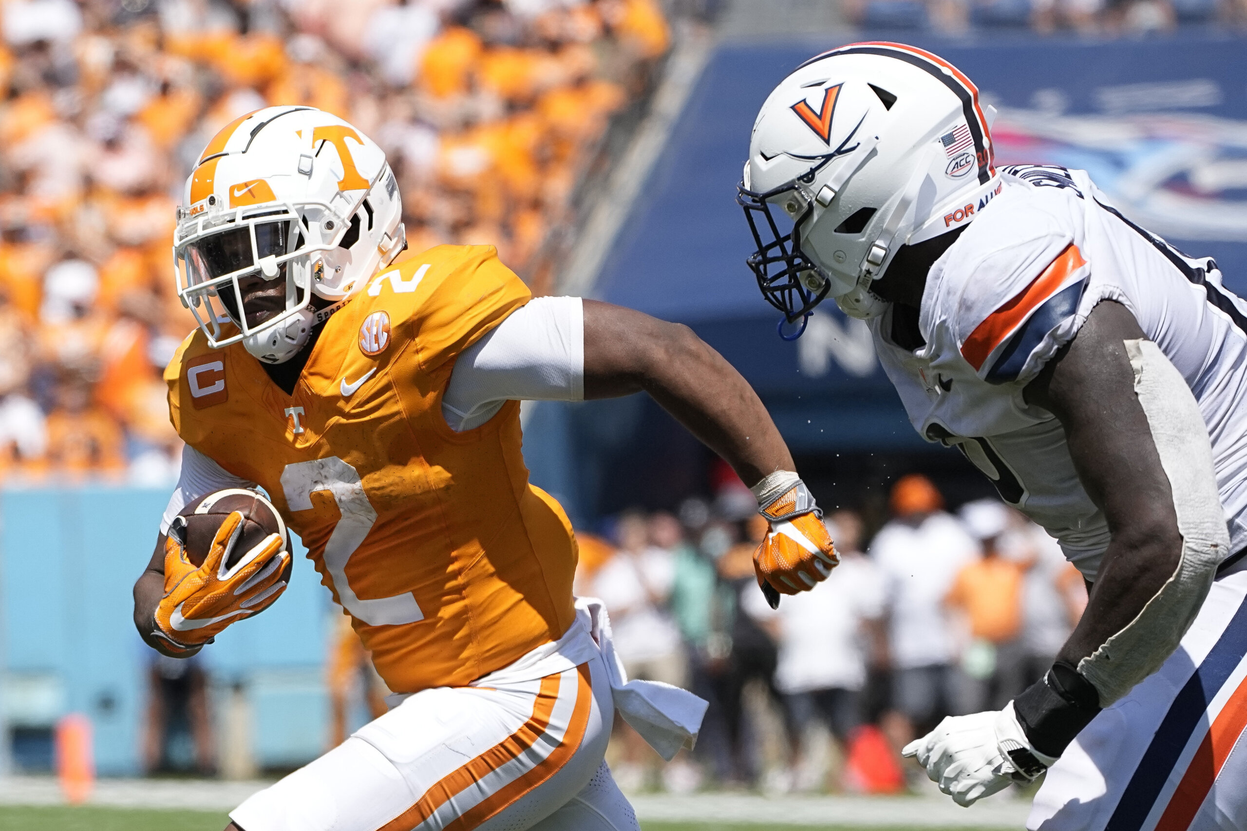 NASHVILLE, TN - DECEMBER 30: Tennessee Volunteers running back