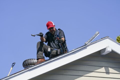 Back at old job, Anthony Mackie lends star power to New Orleans' post-Ida roof repair effort