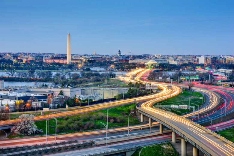 Tysons Corner Center reopens as police continue shooting investigation -  WTOP News