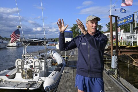 Hudson River swimmer completes 315-mile trek, conquering fatigue, choppy water, rocks and pollution