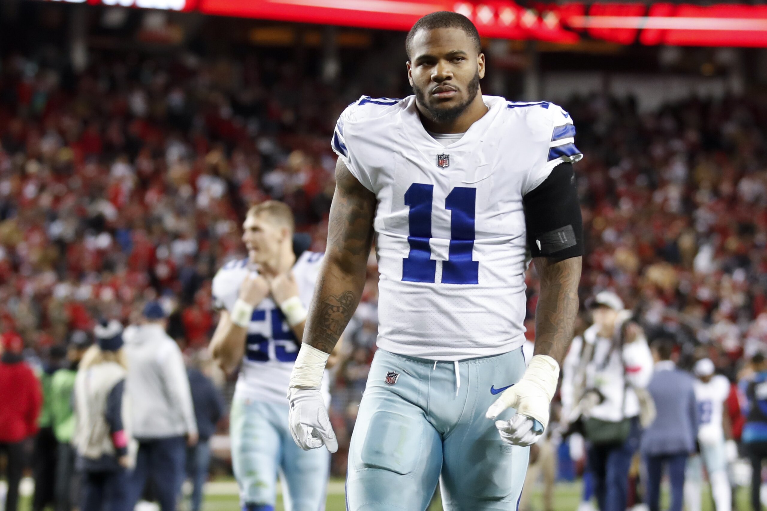 Micah Parsons Reveals Having Played Through Knee Issue in 2021 ✭ Inside The  Star