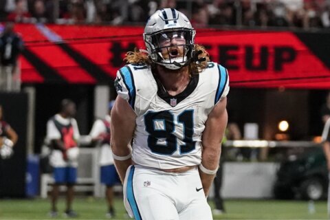 Chargers sign Hayden Hurst, the team’s 2nd tight end addition in free agency