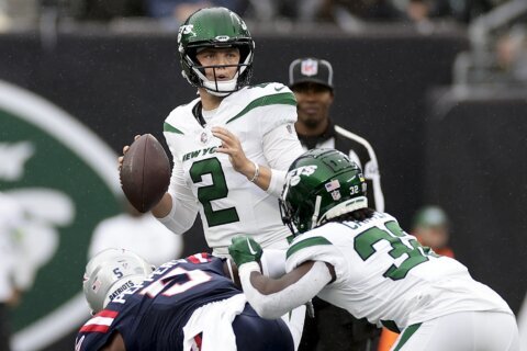 Jets' Zach Wilson is trying to block out the criticism, but knows