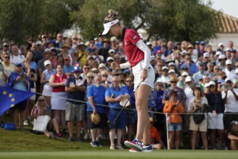 US sweeps favorite Europe to take 4-0 lead in opening session at Solheim Cup