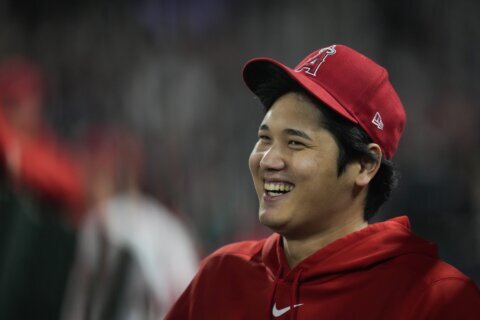 Ohtani has elbow surgery. His doctor expects hitting return by opening day '24 and pitching by '25