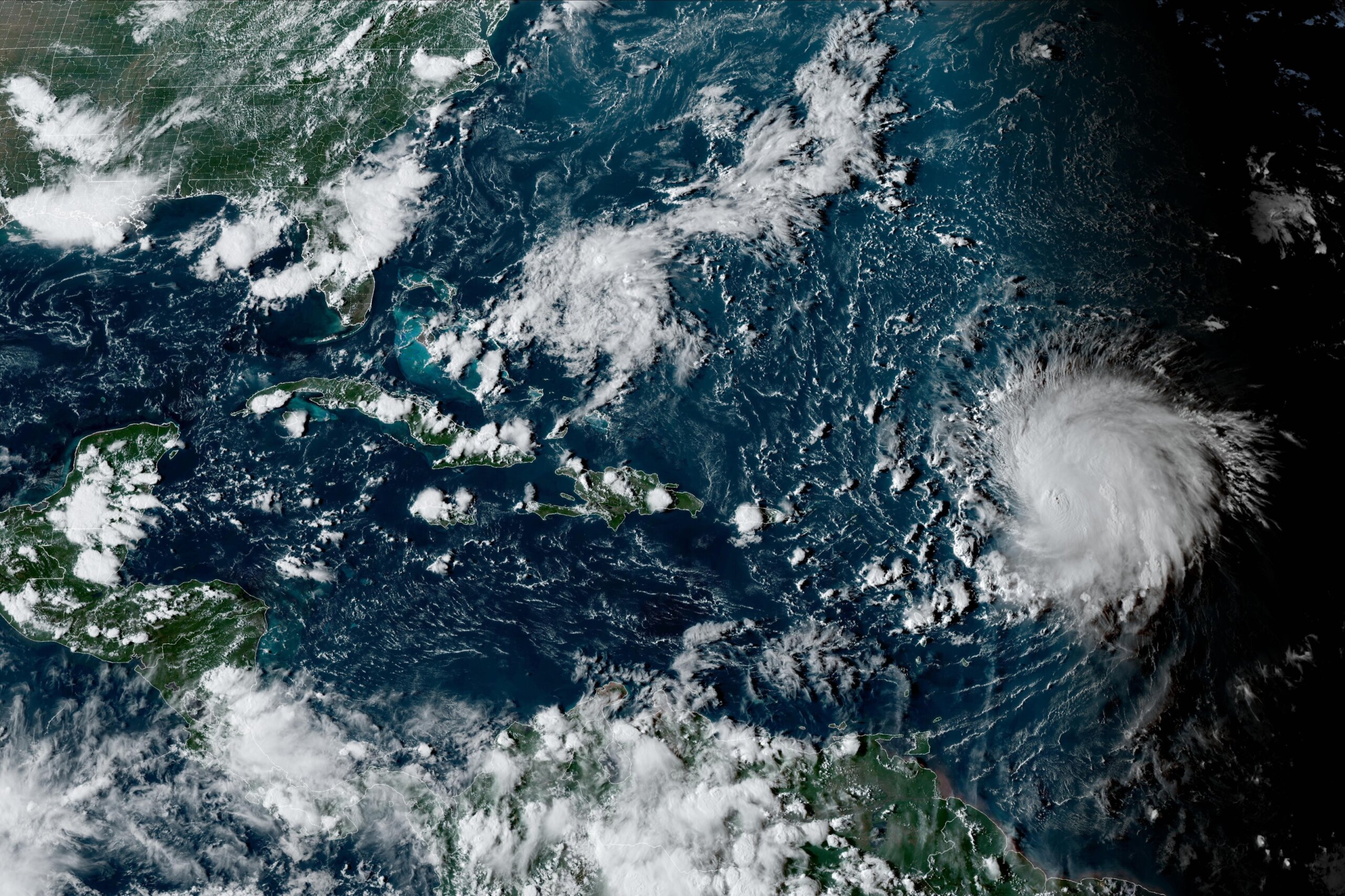 Hurricane Lee is charting a new course in weather and could signal more ...