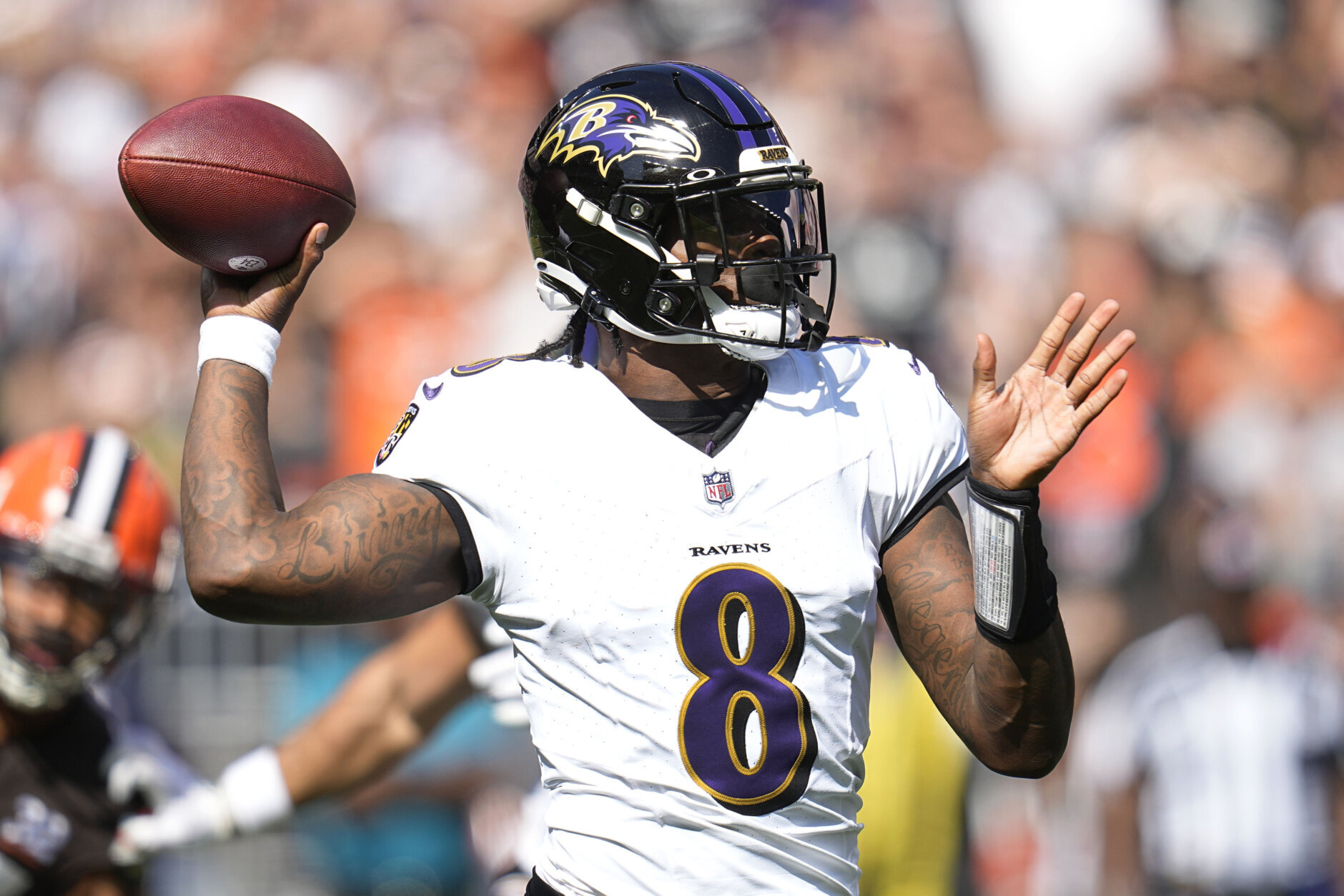 Lamar Jackson has 4 TDs as Ravens roll to 28-3 win over Browns and rookie  QB Thompson-Robinson - WTOP News