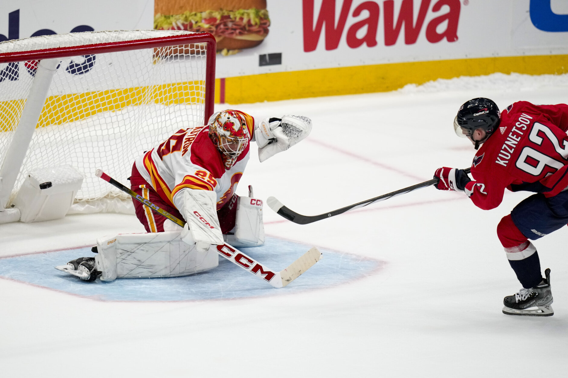 Matthew Phillips scores against his old team, Capitals beat the