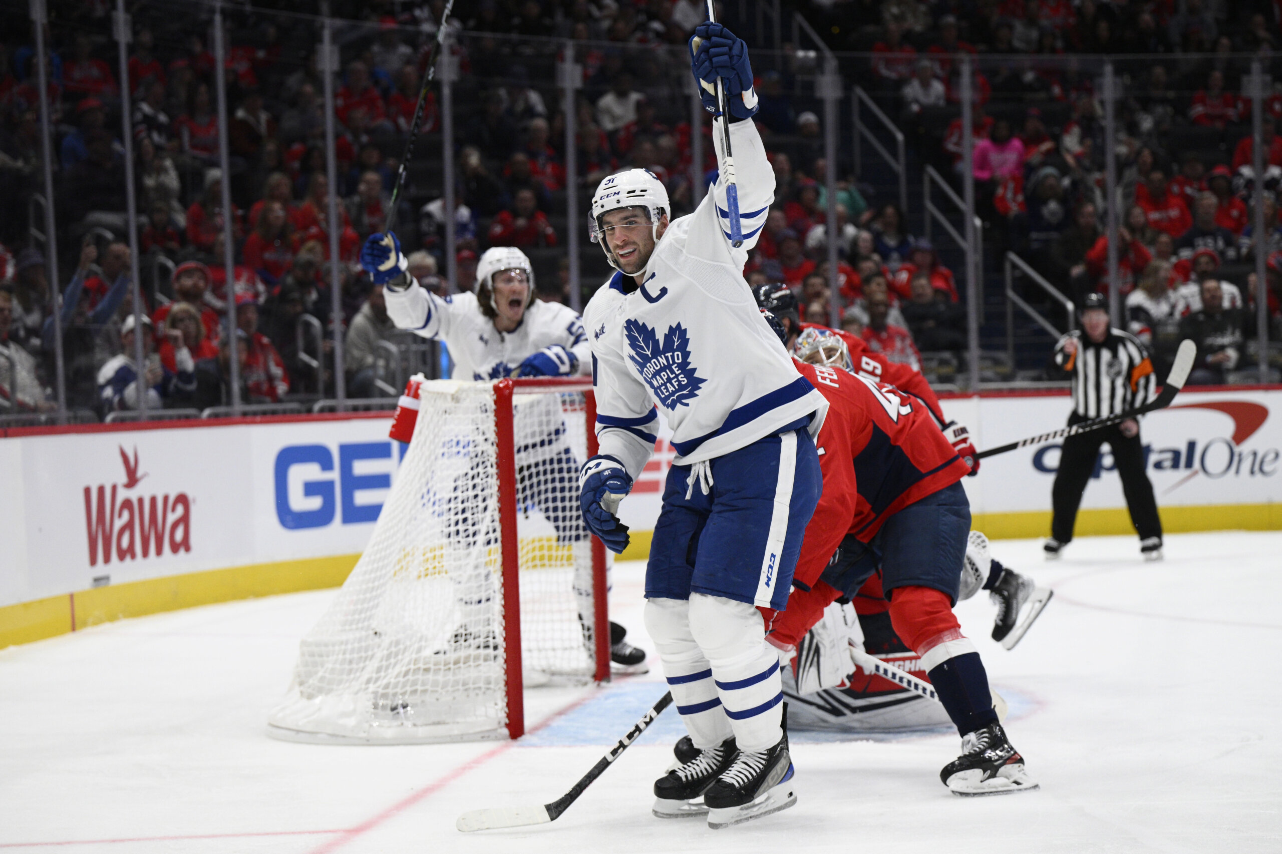 Matthews' late power-play goal gives Leafs win over Devils - CBS New York