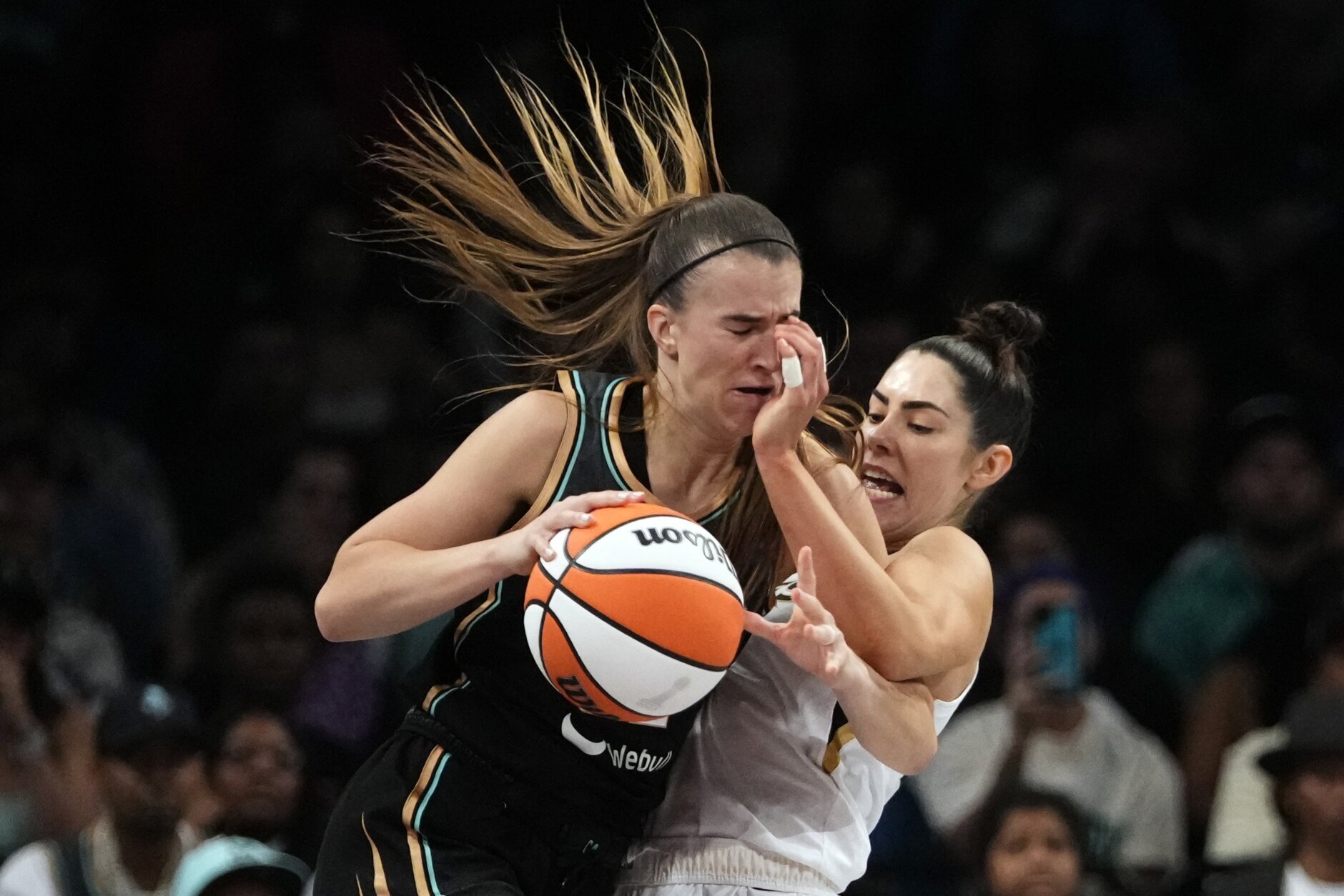 WNBA Finals: Aces beat Liberty in Game 4 to repeat as champs - Los
