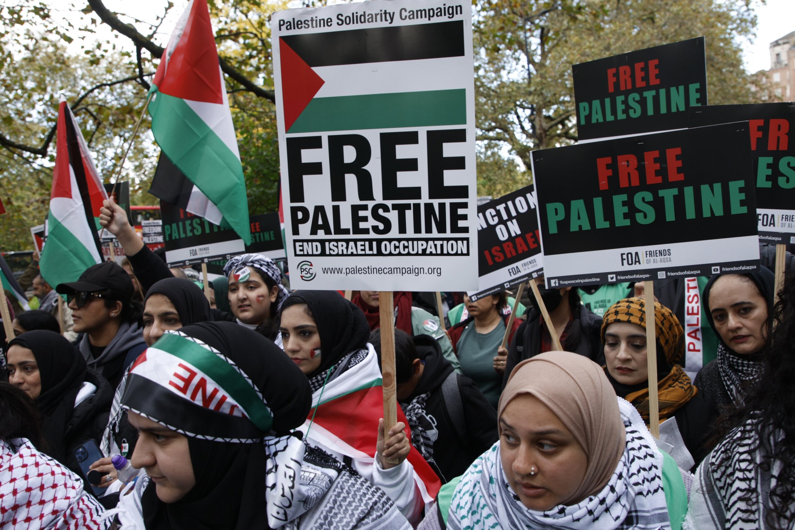 Tens of thousands of pro-Palestinian protesters march in London as ...