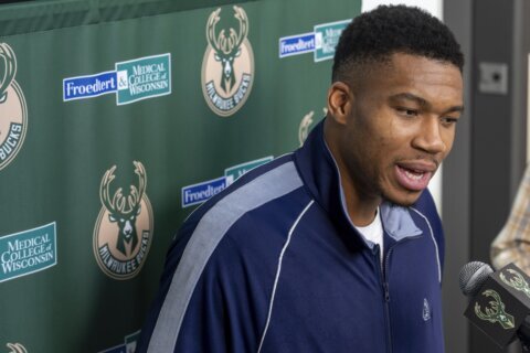 Antetokounmpo believes signing extension now should help the Bucks avoid distractions