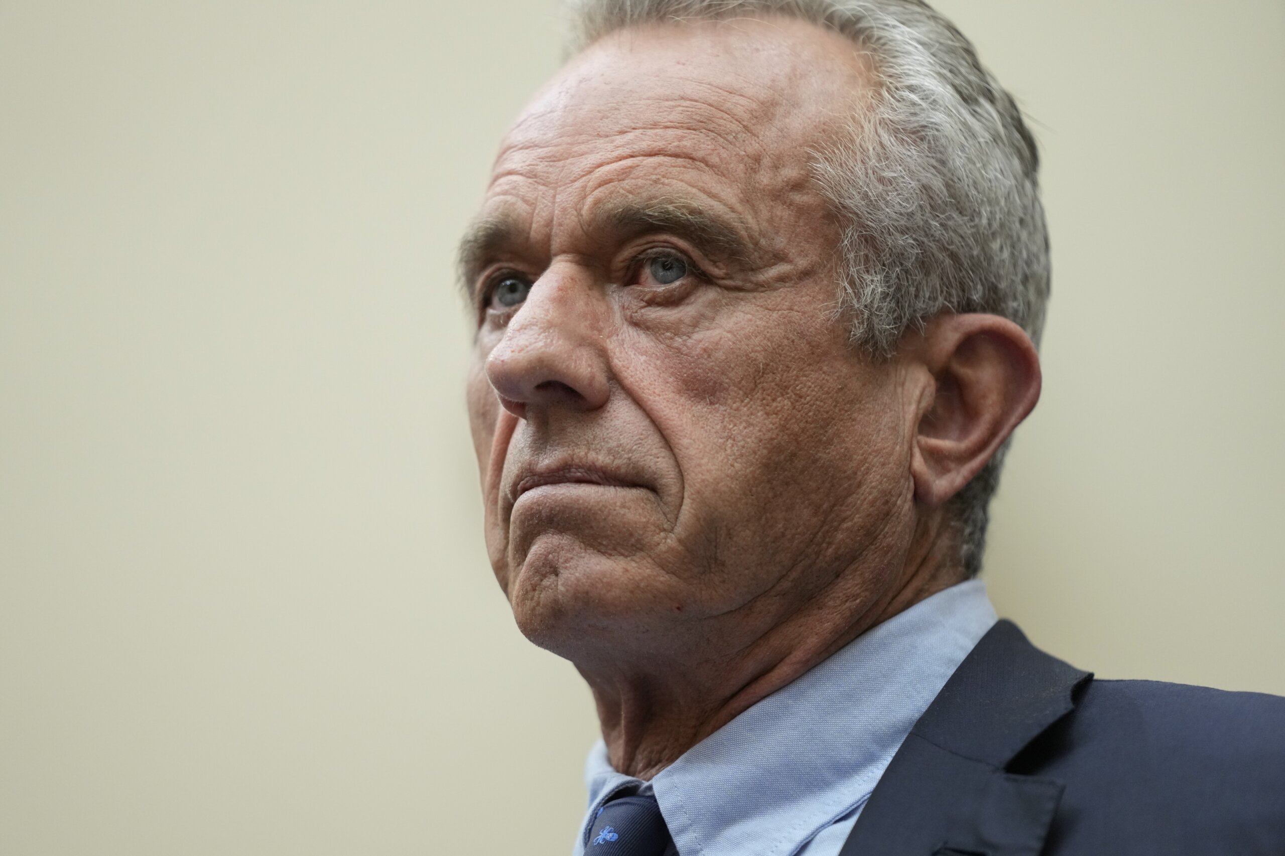 RFK Jr.’s independent run for president draws GOP criticism and silence