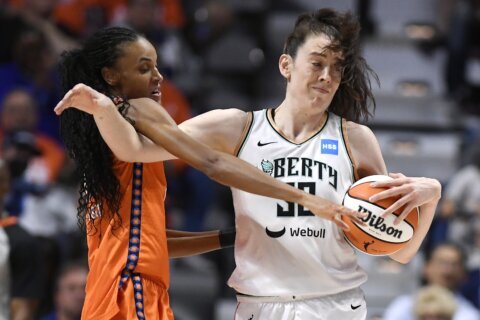 Jones, Stewart lead New York to first WNBA Finals in 21 years with 87-84 win over Connecticut