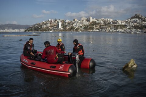 3 foreign residents in Acapulco among the 47 dead as search focuses on boats sunk by Hurricane Otis