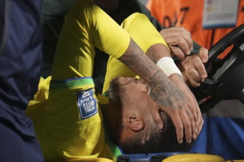 Neymar's ACL injury compounds troubled start to his next chapter as Ronaldo and Messi thrive