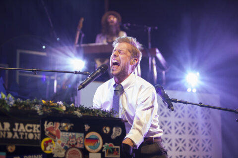 After Something Corporate and Jack’s Mannequin, Andrew McMahon in the Wilderness hits Fillmore