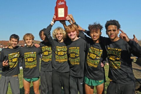 Woodbridge boys cross country wins first Virginia state title since 1990